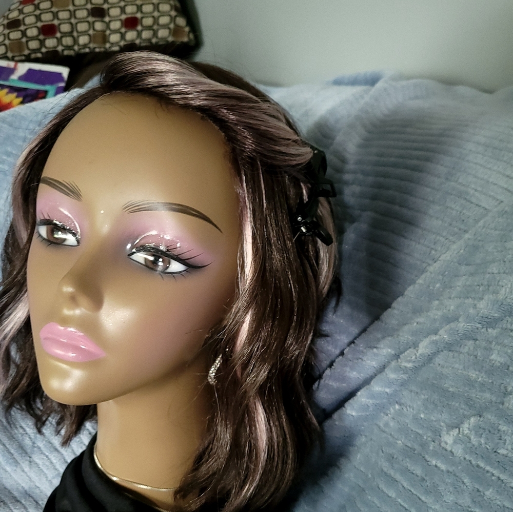 Gorgeous Wig!!! Browm With Light Pink And Blonde Highlights - Picture 10 of 14